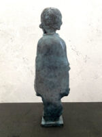 Bronzefigur Mädchen modern – handgefertigte Skulptur im Wachsausschmelzverfahren – Bild 8