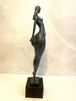 Bronzefigur-72 cm hoher Bronze Akt von Milo mit Künstlersignatur auf Marmorsockel – Bild 3