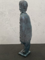 Bronzefigur Mädchen modern – handgefertigte Skulptur im Wachsausschmelzverfahren – Bild 6
