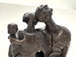 Abstrakte Bronzeskulptur auf Marmorsockel – handgefertigt im Wachsausschmelzverfahren – Bild 8
