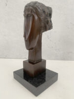 Moderne Kunst Modigliani Kopf Büste Bronzefigur mit Künstlersignatur auf Marmorsockel – Bild 8