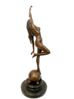Bronzeskulptur Bronze Akt von Raymondo mit Künstlersignatur auf Marmorsockel – Bild 3