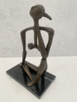 Abstrakte Bronzeskulptur auf Marmorsockel – handgefertigt Wachsausschmelzverfahren – Bild 4