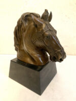 Tierfigur- Bronzeskulptur- Bronze Pferd Büste  auf Marmorsockel – Bild 3