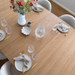 Lewis - Runder Lamellen-Esszimmer-Tisch in Eichenfurnier mit Ausziehfunktion 120/160/200 cm - 2 Zusatzplatten inklusive – Bild 3