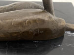 Abstrakte Bronzeskulptur auf Marmorsockel – handgefertigt Wachsausschmelzverfahren – Bild 9
