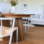 Lewis - Runder Lamellen-Esszimmer-Tisch in Eichenfurnier mit Ausziehfunktion 120/160/200 cm - 2 Zusatzplatten inklusive – Bild 6