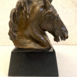 Tierfigur- Bronzeskulptur- Bronze Pferd Büste  auf Marmorsockel