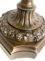 Jugendstil Amphore  - Große figürliche Vase aus Bronze  aufwendigen Verzierungen – Bild 8