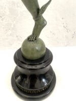 Bronze Skulptur Hermes der Götterbote signiert Giovanni Bologna auf Marmorsockel – Bild 13