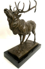 Tierskulptur Röhrender Hirsch nach Alfred Dubucand mit Künstlersignatur. – Bild 3