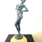 Bronzefigur-  Bronze Akt signiert Raymondo  auf Marmorsockel