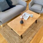Madelina - Couchtisch aus lackiertem Eichenfurnier mit Fischgrätenmuster - 120 cm – Bild 2