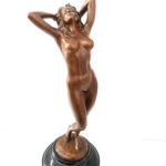 Stilvoller Bronze Akt von Raymondo mit Künstler Signatur 2. Auflage/ durchlaufend nummeriert