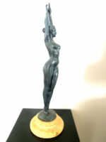 Stilvolle Bronzefigur - Bronze Akt signiert Raymondo auf Marmorsockel – Bild 2