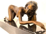 Stilvolle Kunst in Bronze  Akt signiert Raymondo auf Marmorsockel – Bild 14