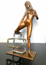 Stilvolle Künstler Bronze Akt auf gemetrischer Abstraktion signiertRaymondo – Bild 5