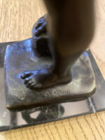 Adam nach Auguste Rodin Bronzefigur Nachguss signiert auf Marmorsockel – Bild 9