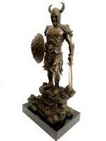 Bronzefigur Bronze Wikinger mit Schwert und Totenkopf Schild auf Marmorplatte – Bild 2