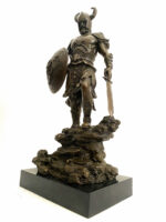 Bronzefigur Bronze Wikinger mit Schwert und Totenkopf Schild auf Marmorplatte
