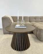 Lewis Lamellen Couchtisch in geräucherter Eiche Ø70 cm – Bild 3
